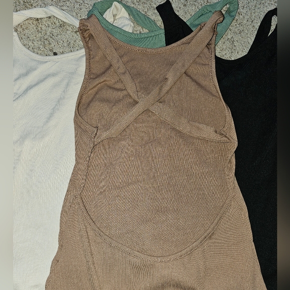 Set Of 4 One Piece Set - Black, Cream, Green, and Brown - Picture 2 of 4